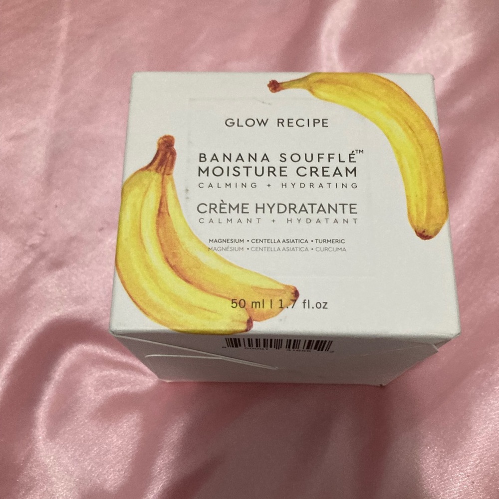 Glow recipe banana soufflé moisturizer